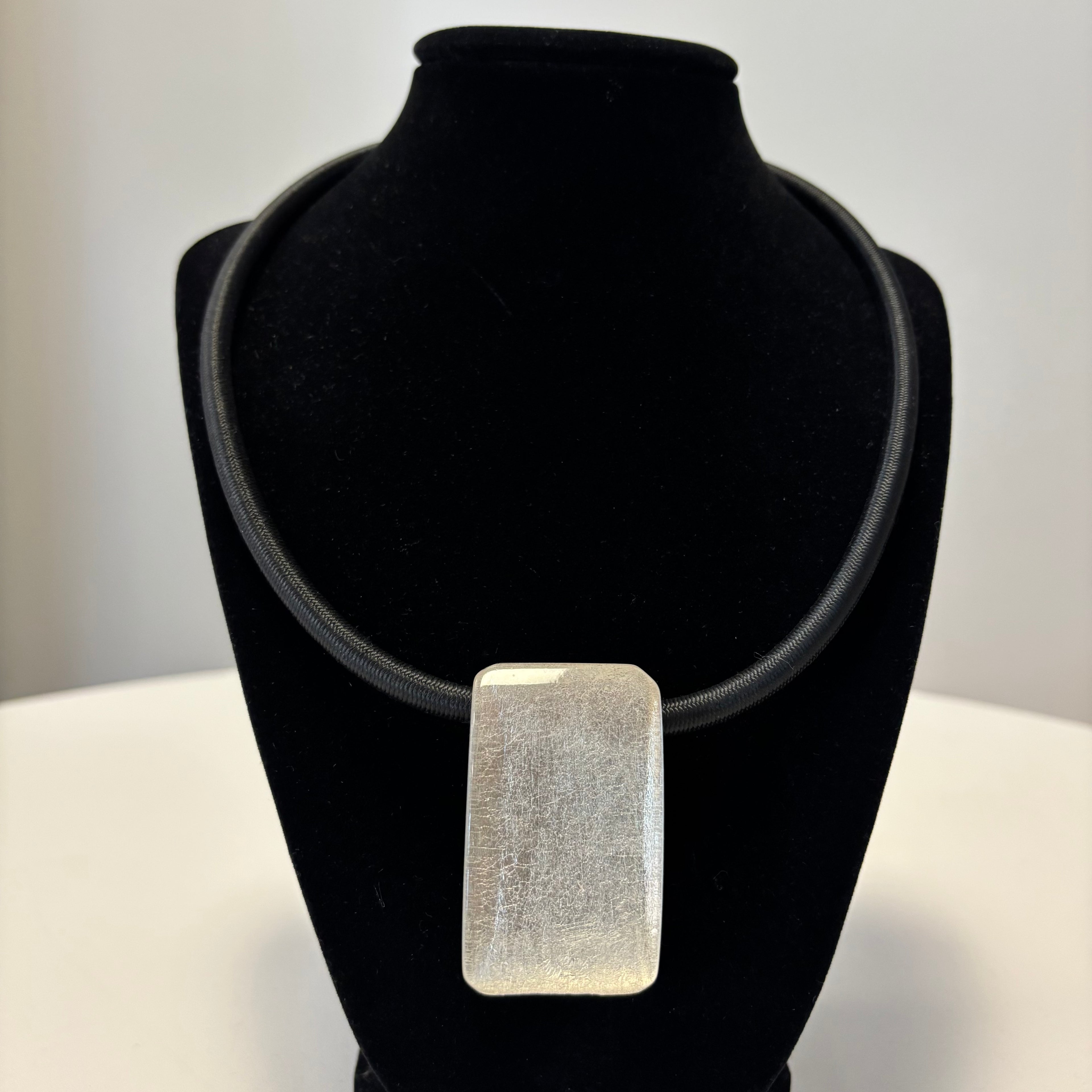 Pendant Cord Necklace
